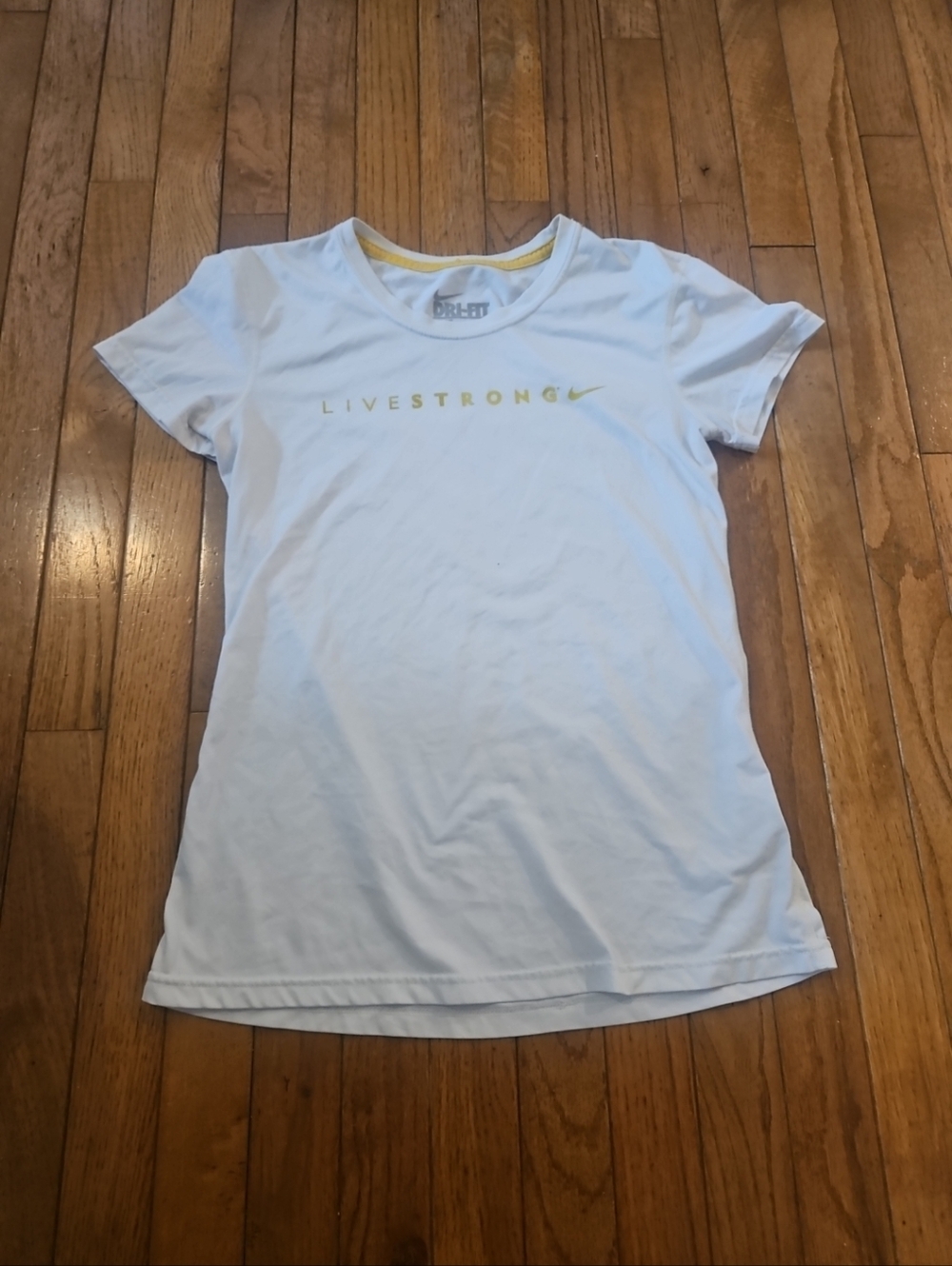 Nike LIVESTRONG Men’s Size Small S Dry fit Running Shirt